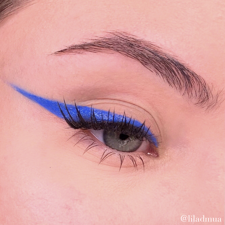 Fard à Paupières Bleu - Blue Eyeshadow